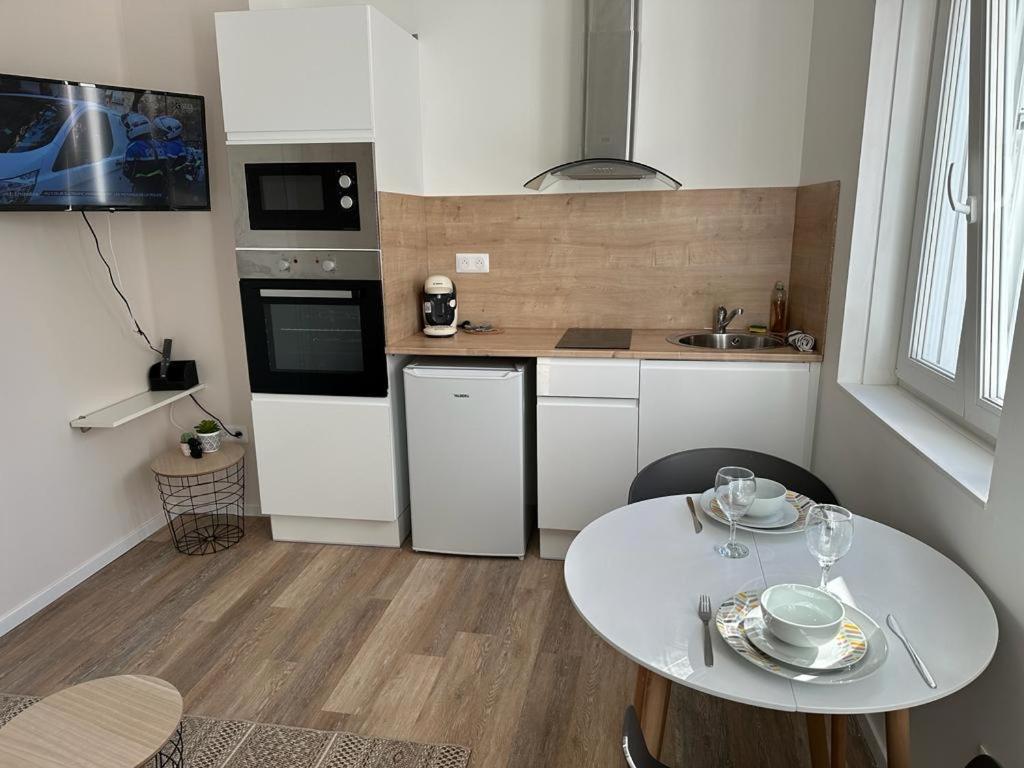 Lerelaisdodileqsl - Cambrai - Hyper Centre - Free Wifi - Ideal Couple & Famille Экстерьер фото